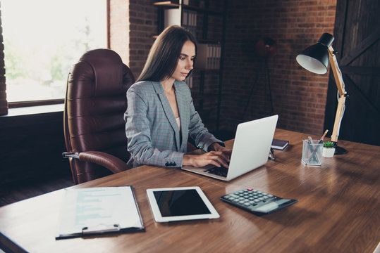 Profile side view photo of independent and confident brunette wo