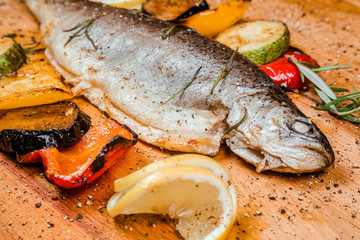 trout fish baked with nuts