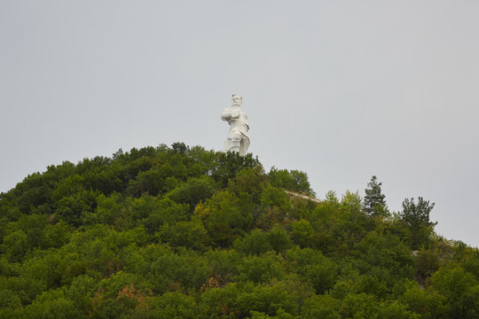 Monument to the Artem in Svyatogorsk