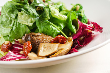 salad with mushrooms
