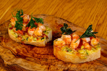 Bruschetta with prawn