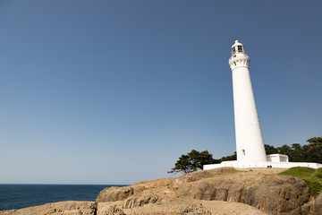Fototapeta premium 出雲日御碕灯台 -高さ日本一・白亜の灯台-