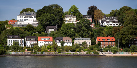 Elbchausse Hamburg im Sommer in Othmarschen