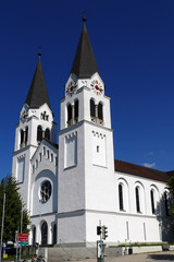 Fototapeta na wymiar Götzis Kirche Sankt Ulrich