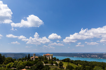Fototapeta premium aerial view of tranquil landscape with beautiful architecture and majestic nature in provence, france