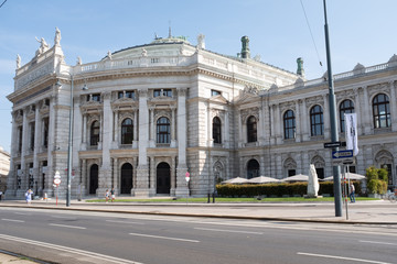 Fototapeta na wymiar Burgtheater, Ringstraße, Wien