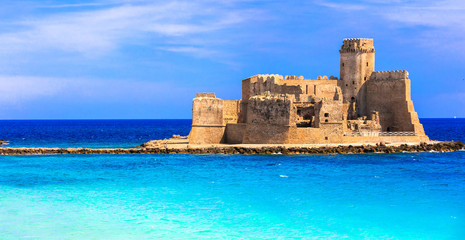 Fototapeta na wymiar Le Castella .Isola di Capo Rizzuto - fantastic place with castle in the sea. Calabria, Italy