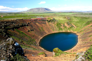 Kerid Vulkankrater See auf Island © BitBot