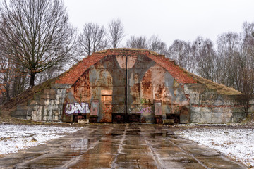 Hangar auf dem verlassenen Militärflugplatz Neuruppin
