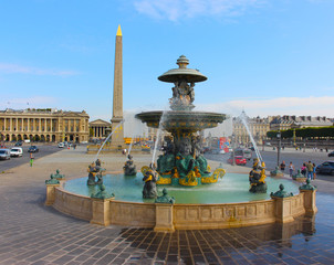 Louxor obelisk at Place de la Concorde in Paris - obrazy, fototapety, plakaty