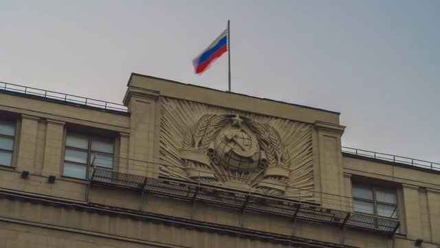 State flag of the Russian Federation over the State Duma