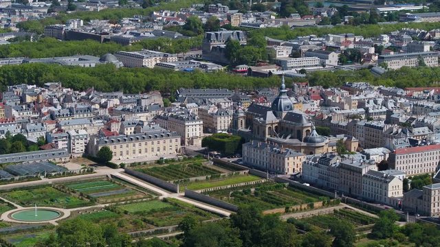 Aerial France Paris Versailles Gardens August 2018 Sunny Day 90mm Zoom 4K Inspire 2 Prores

Aerial video of Versailles Gardens in Paris on a sunny beautiful day with a zoom lens.