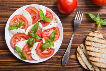 Caprese salad with mozzarella