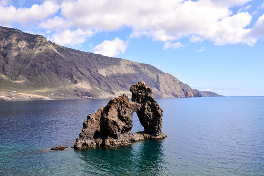 Roque de Bonanza beach in El Hierro