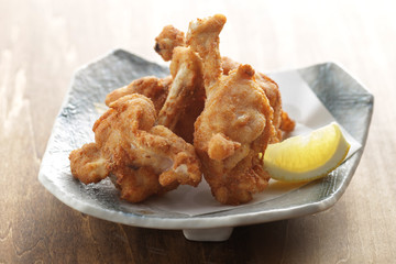鳥の唐揚げ