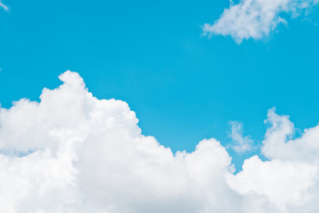 Obraz na płótnie Canvas blue sky clouds