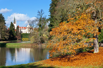 Fototapeta na wymiar renaissance chateaux and its park, Pruhonice near Prague, Czech republic. UNESCO protected.