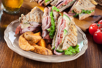 Toasted sandwiches with ham, cheese and other