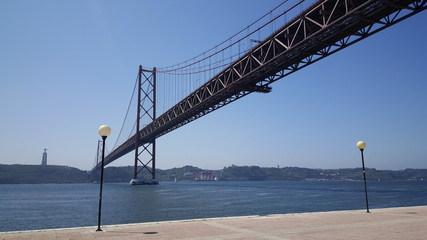 Ponte 25 de Abril bridge