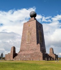 Monumento Centro del Mundo