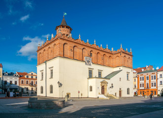 Fototapeta na wymiar Scenic view of renaissance town hall on market square of old town in Tarnow, Poland