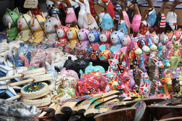 Souvenir shop selling handicrafts of Bali at Ubud Market.Traditional bali handcraft famous market for tourist in Ubud, Bali , Indonesia © MemoryMan