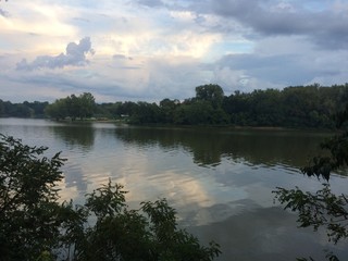 Obraz na płótnie Canvas sunset on the Maumee River