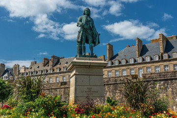 Impressionen aus Saint-Malo - Statue René Duguay-Trouin