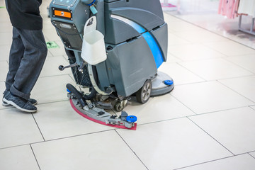 cleanning floor with  machine