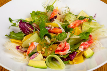 Salad with natural crab