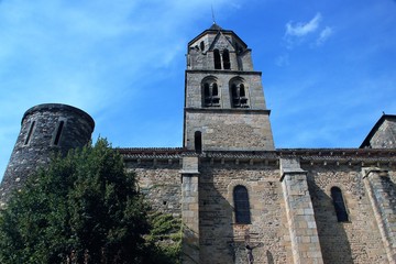Eglise abbatiale saint pierre d'Uzerche (Corr&egrave;ze)