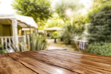 table in campside safarii  