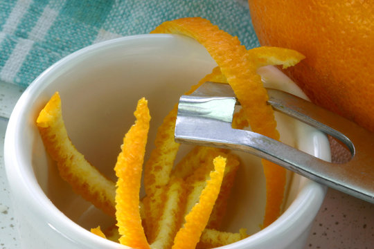 Orangenzesten, Orangenschale
