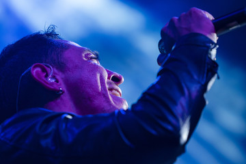 Rock and roll live group