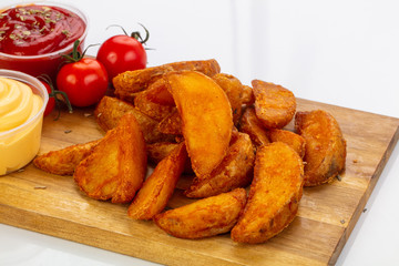 Fried potato with sauce