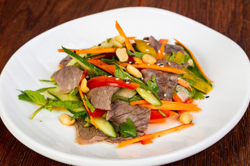 Vietnam salad with beef