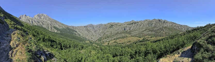 Fototapeta na wymiar Holidays at Picos de Europa, Asturias, Spain