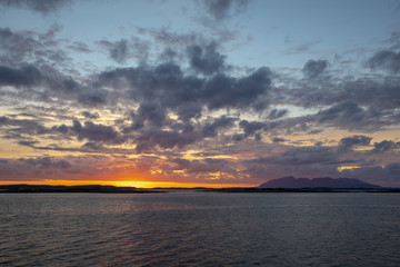 Obraz premium Sunset over the island of Vega in Northern Norway