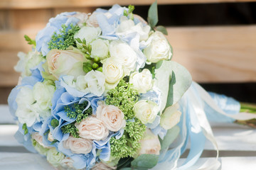 flower, bouquet, love, day, valentine, marriage, background, hymeneal, rings, decoration, concept, holiday, object, celebration, creative, gold, couple, engagement, , nature, wooden, flowers