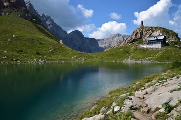 Kärnten - Wolayersee (lago Volaia)