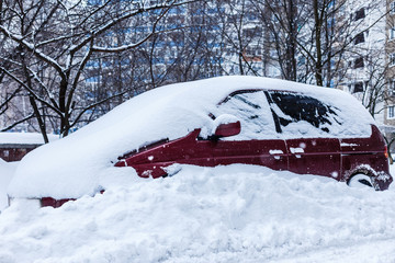 A car under the snow