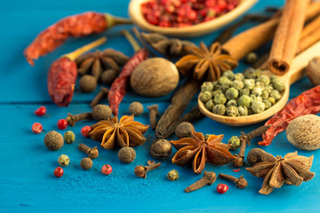 Natural aroma spices for cooking food.