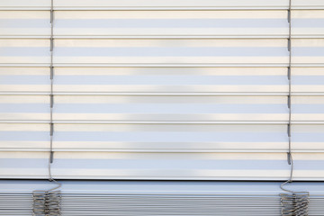 Tapparelle chiuse - ripresa orizzontale