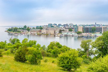 Obraz premium View at the Kingston from Fort Henry Hill - Canada