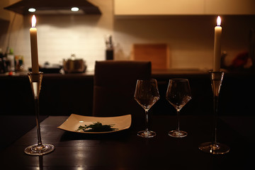 dinner romantic candle nobody / serving beautiful candlelight dinner