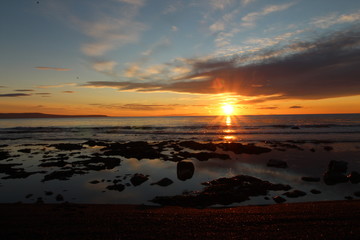 Fototapeta na wymiar Beautiful Icelandic sunset with multi colored sky