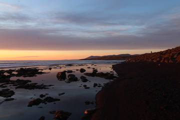 Fototapeta na wymiar Beautiful Icelandic sunset with multi colored sky