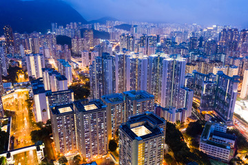 Fototapeta premium Widok z góry dzielnicy mieszkalnej w Hongkongu