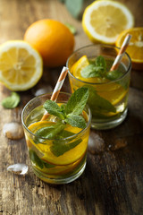 Orange and mint lemonade