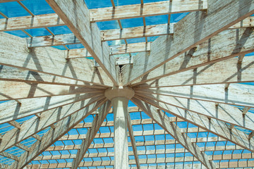 The design of the roof dome.